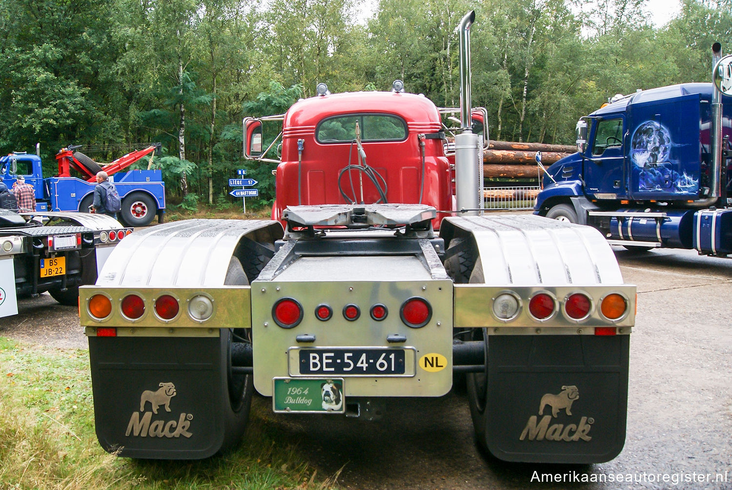 Vrachtwagens Mack B Series uit 1953